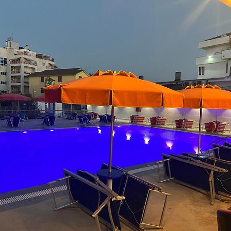 Blue Balcony Hotel Голем Екстер'єр фото