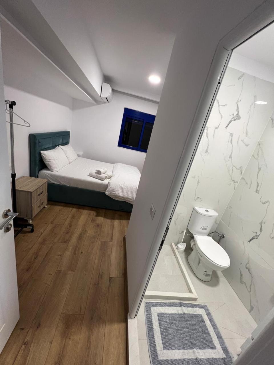 Blue Balcony Hotel Голем Екстер'єр фото